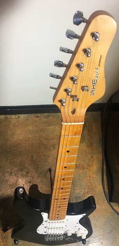 BEHRINGER IAXE 393 ベリンガー　ストラトタイプ Behringer iAxe 393 Electric Guitar | eBay