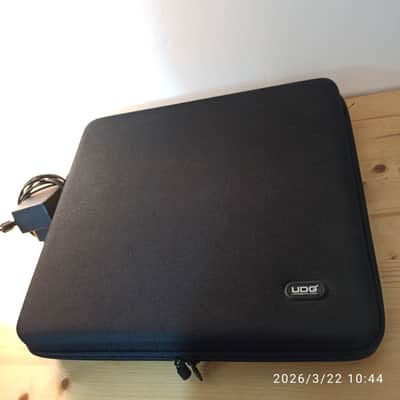 Native Instruments Maschine Plus with softcase Bild 8