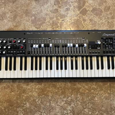 Viscount Legend One 61 Stage Keyboard image 2
