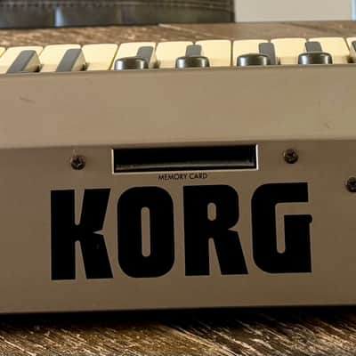 Korg Prophecy SSP-1 Solo Analog Modeling Synth. Immaculate with original manuals & power cable image 6