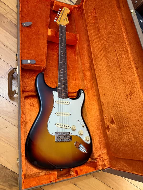 Light Relic Fender American Vintage II '61 Stratocaster 2024 - 3-Color Sunburst