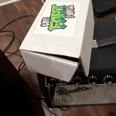 Fart Pedal The Fart Pedal MonoNeon Edition 2022 - Green Graphic image 3
