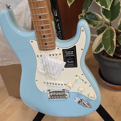 Fender Player Stratocaster Special Edition BRAND NEW FSR Sonic Blue with Roasted Maple Neck MIM Mexico Special Edition Run Strat Electric Guitar image 12