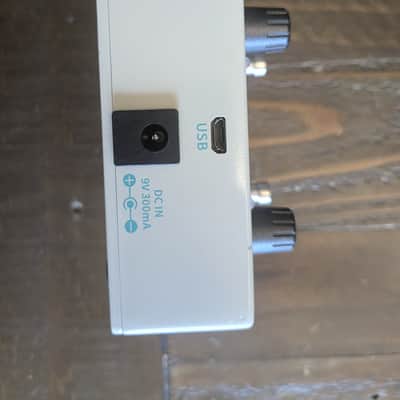 Donner Circle Looper - White image 3