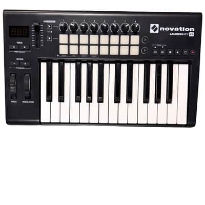 Novation Launchkey 25 MIDI Controller 25-Key Keyboard (Used, Damaged Pitch Wheel)