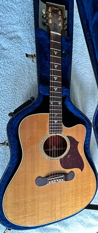 Gibson CL-35 Deluxe Cutaway Acoustic-Electric – Antique Natural – Hardshell Case