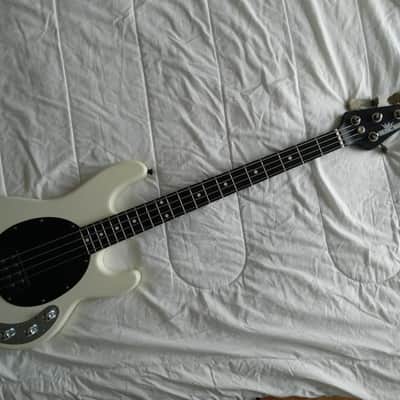 Ernie Ball Music Man SUB Bass 4 (USA Stingray) Active 2006 Textured White - Worldwide Shipping image 2