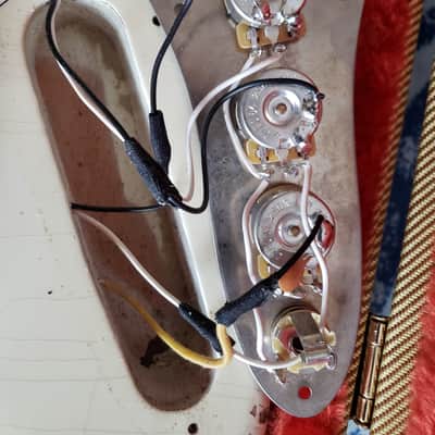 Fender Classic 60s Jazz. Heavy Relic 2018 Vintage White Relic Nitros Cellulose Lacquer. Beautiful Checking. image 6