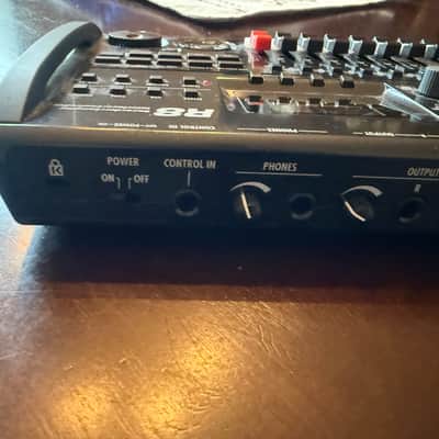 Zoom R8 Recorder: Interface: Controller: Sampler 2010s - Black image 8