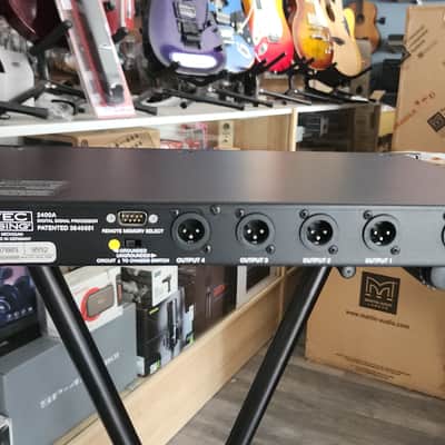 YAMAHA D1030 EQ USED - BLACK image 1