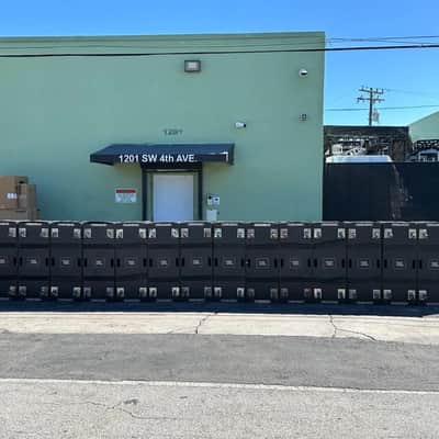 JBL VERTEC VT4889 3 WAY LINE ARRAY SPEAKERS W/ DOLLY & COVERS #343 (LOT OF 6) image 14