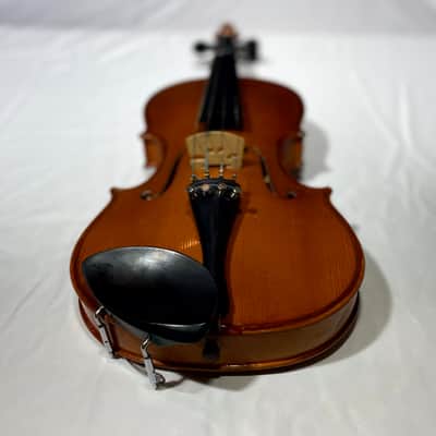 Cremona 4/4 Violin with Case, Bow, and Accessories - 1982 image 10