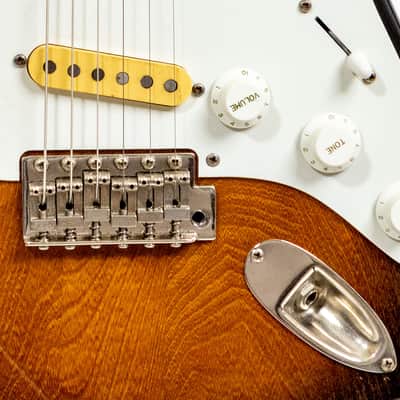 Daion Performer Series 600TS - Tobacco Brown Sunburst - '54 Copy Stratocaster image 4