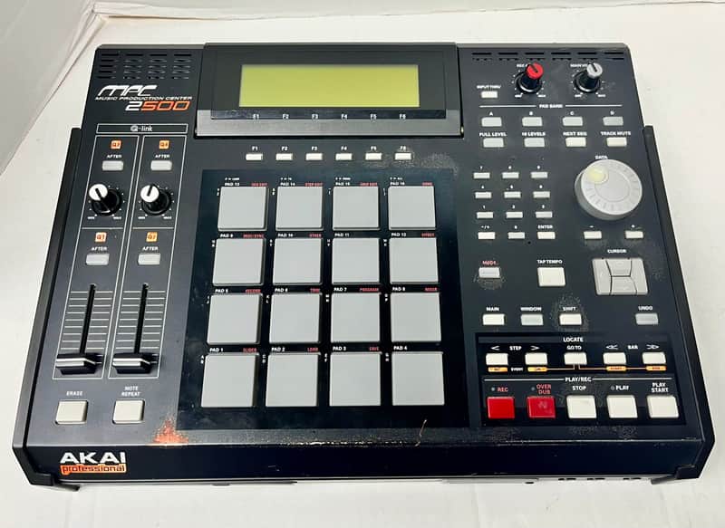 Akai MPC2500 Music Production Center 2005 - 2013 - Black image 1