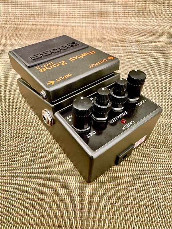 Boss MT-2 Metal Zone (Silver Label) 1991 - Present - Black image 1