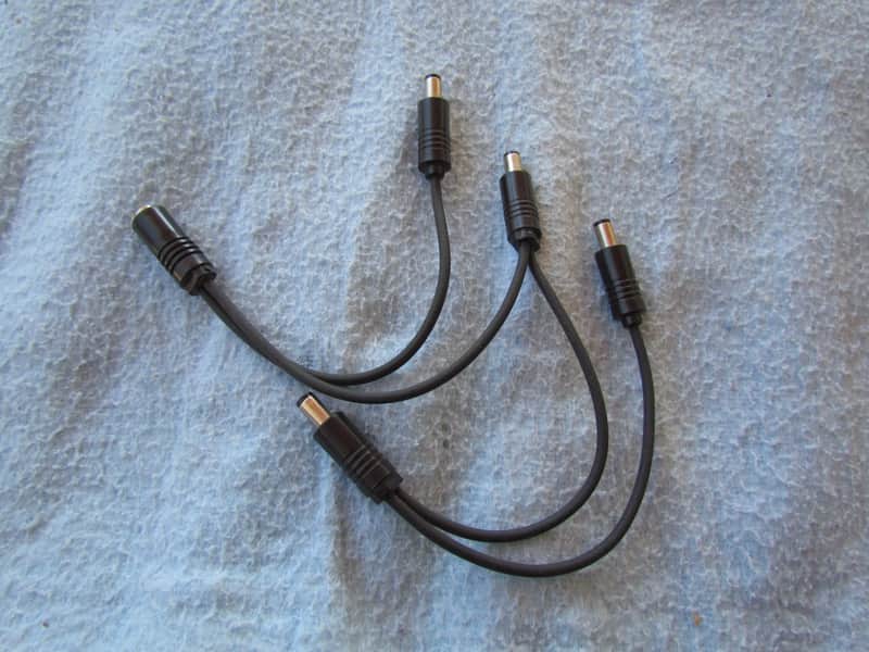 Daisy Chain Power Cable Powers 4 Effects Pedals Excellent Used Condition Daisy Chain Effects Pedal Cable image 1