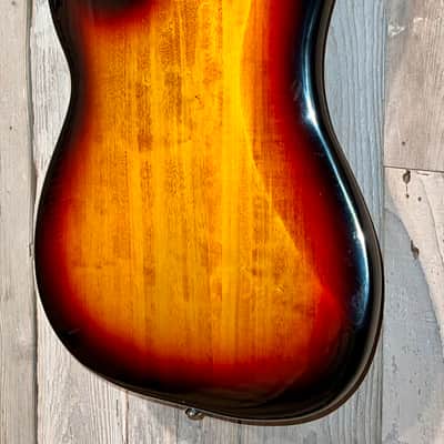 Squier Classic Vibe '60s Precision Bass - 3-Tone Sunburst image 11