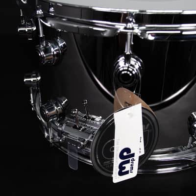 DW 14" x 8" Performance Series Chrome over Steel Snare Drum image 4