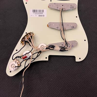 Fender Vintera III Early 60's Stratocaster Loaded Pickguard image 2