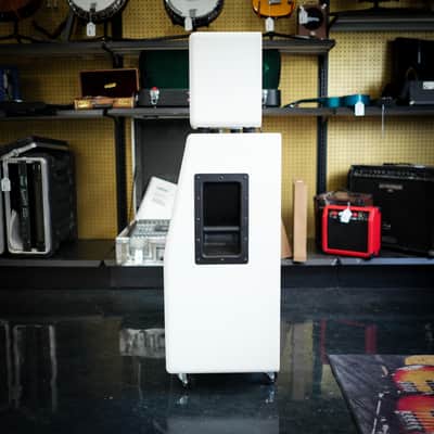 Kruse Amplification Disruption Amp Head w/ Matching Kruse 4x12 Speaker Cabinet - White image 3
