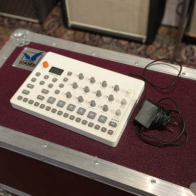 Elektron Model:Samples 2019 - 2020 - White image 5