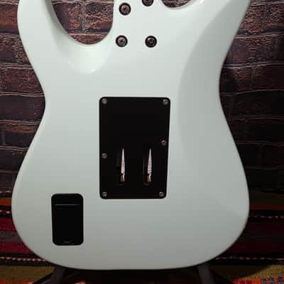 Schecter Sun Valley Super Shredder FR White Gloss w/ Single Seymour Duncan Bridge Humbucker & Pickguard image 16