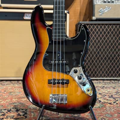 Squier Vintage Modified Jazz Bass Fretless | Reverb