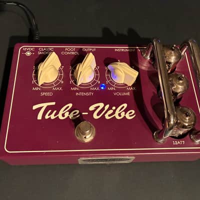 Effectrode Tube-Vibe (Analog Chorus, Vibrato, & Uni-Vibe-type effects) image 3