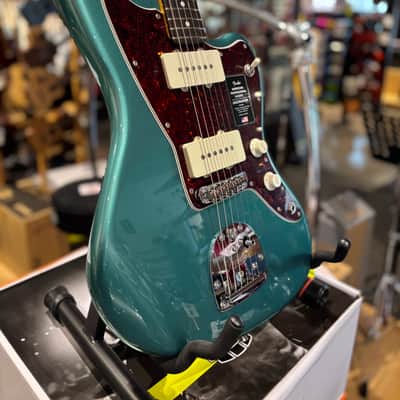 Fender American Professional Classic Jazzmaster 2025 - Present - Faded Sherwood Green Metallic image 2