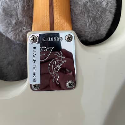 Fender Eric Johnson Stratocaster with Maple Fretboard 2006- Present - White Blonde image 1