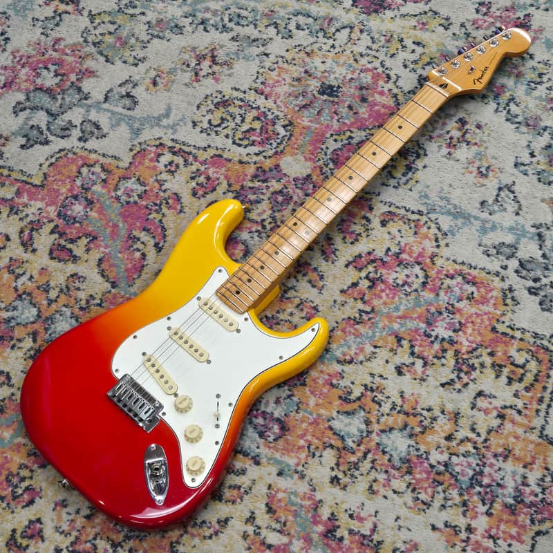 Fender Player Plus Stratocaster with Maple Fretboard 2021 - Present - Tequila Sunrise