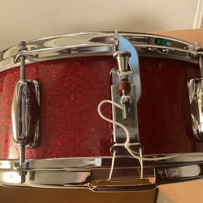 Slingerland No. 161 Deluxe Student Model 5.5x14" 6-Lug Snare Drum with Stick-Saver Hoops 1964 - Red Sparkle image 8