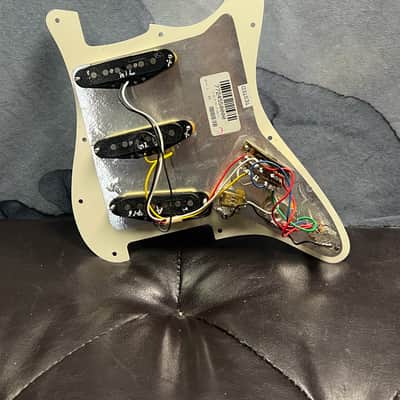Fender Player Plus Loaded Pickguard with Noiseless Pickups (Left-Handed Pickguard) image 2