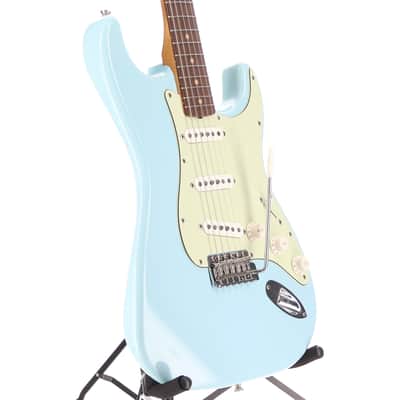 Fender Vintera® II Road Worn® '60s Stratocaster®, Rosewood Fingerboard, Sonic Blue (RC3)(14827) (14827) image 3