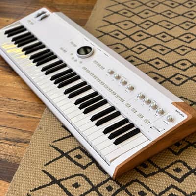 Arturia AstroLab 61 Stage Keyboard *USA Small Business* image 2