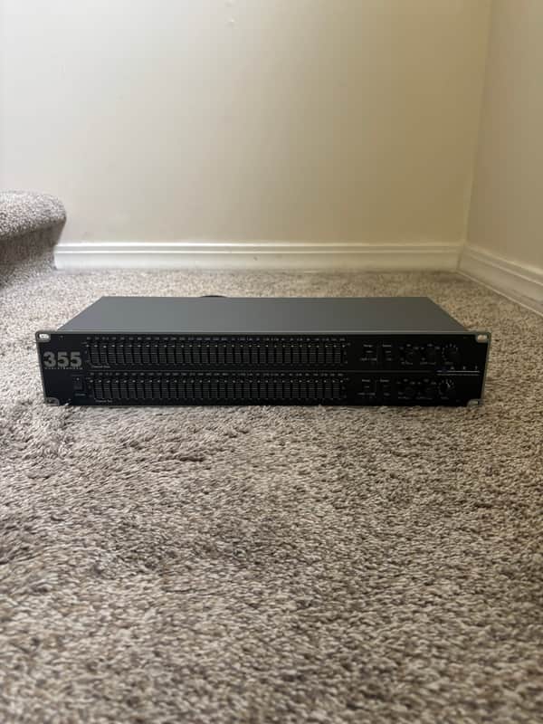 ART Applied Research and Technology 355 Dual 31-Band Graphic Equalizer - 2U Rack Unit image 1