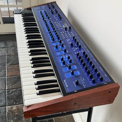Dave Smith Instruments Poly Evolver 61-Key 4-Voice Polyphonic Synthesizer 2005 - 2011 - Blue with Wood Sides image 4