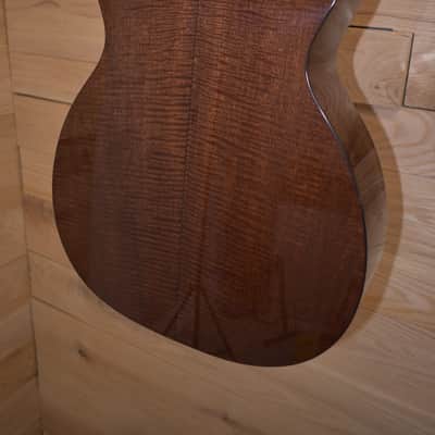 Bourgeois 000 Hogtop 2024 - Figured Mahogany image 7