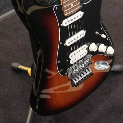 Fender Player Stratocaster Floyd Rose HSS 3TS USATO cod. 79922 image 2