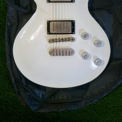 Dean Soltero White image 5
