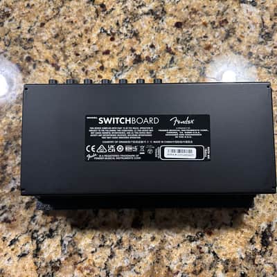Fender Switchboard Effects Operator 2024 - Present - Gold image 4