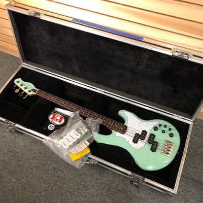 Alien Audio Constellation Bass, Surf Green, with Road Case image 12