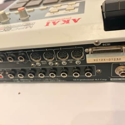 Akai MPC2000XL MIDI Production Center - Studio Plus Edition - 2000 - 2005 image 9