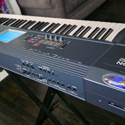 Korg Triton Extreme 76-Key 120-Voice Polyphonic Workstation (2005