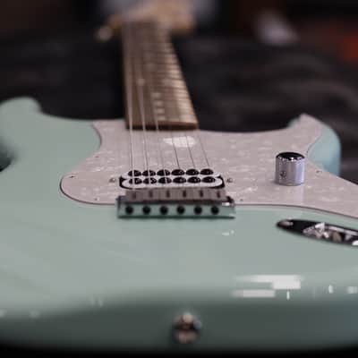 FENDER LIMITED EDITION TOM DELONGE STRATOCASTER - SEA FOAM GREEN image 5