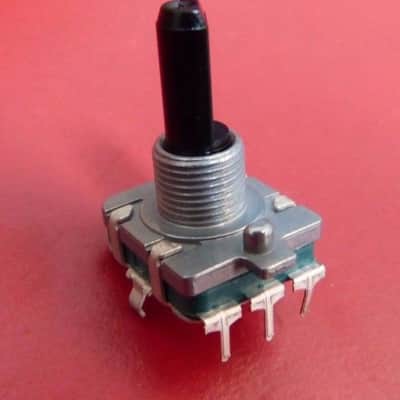 Yamaha CS6X encoder for 'Page' and 'Data'