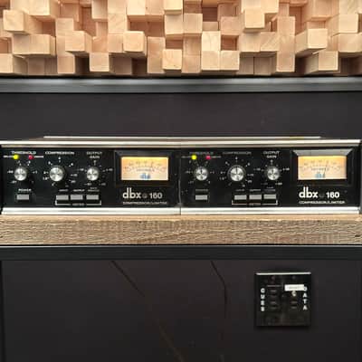 Vintage dbx 160 Compressor / Limiter Pair. DBX160 VU. Just Serviced. Classic. Close SN! image 1