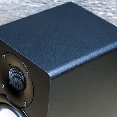 Yamaha HS5 Powered Studio Monitor 2-Way Bi-Amp 5" Studio Monitor (Single) w/Box image 5