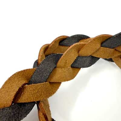 Walker And Williams M-61-CHT/BLK Throwback Series Chestnut Tan And Black Grain Leather "Braid" Mandolin Strap image 5