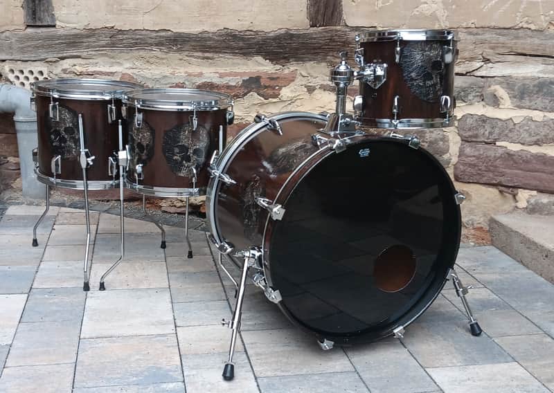 Yamaha DP Series 90s - Walnut Skull design image 1